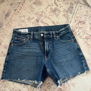 GAP Blue Jean Shorts Distressed Cut-Off Style 00